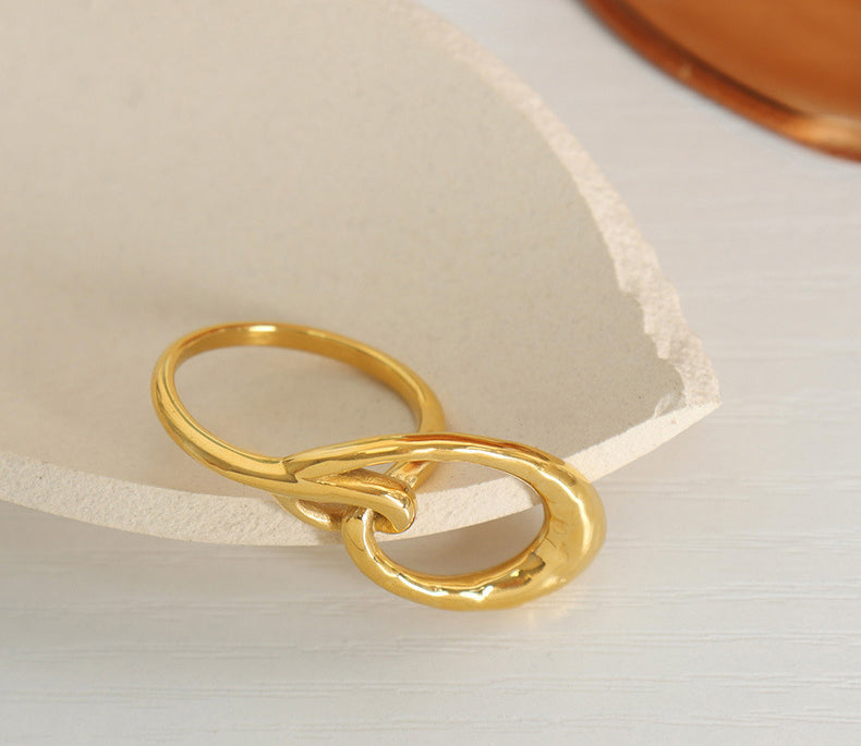 Minimalistischer, modischer, geometrischer, ovaler, speziell geformter Nahtdesign-Ring aus 18-Karat vergoldetem Edelstahl