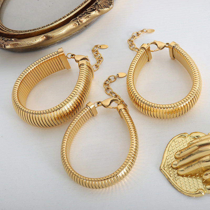 Set aus Halskette und Armband aus 18-Karat vergoldetem Edelstahl mit modischem Fadendesign im Hip-Hop-Stil