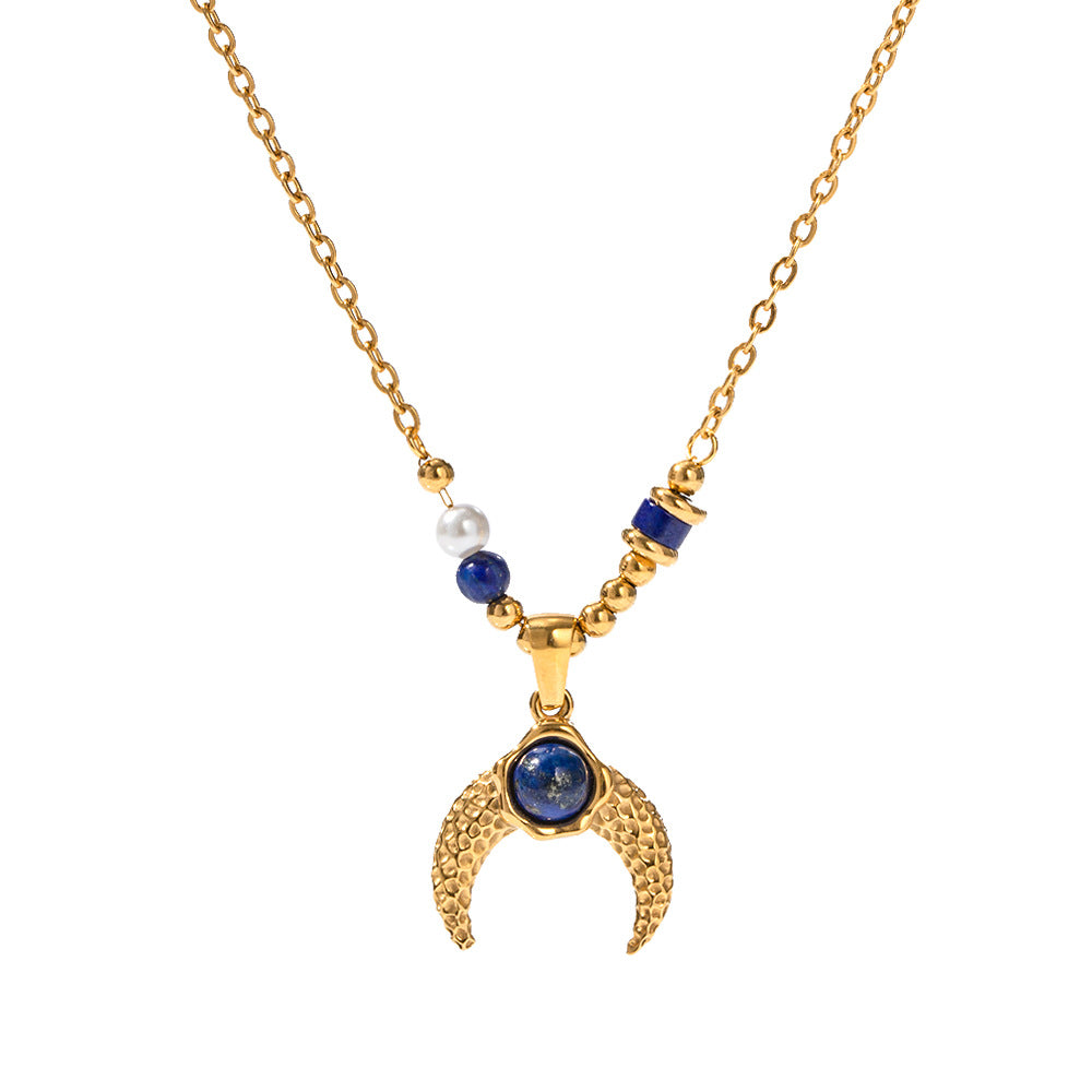 Exquisite, einfache Anhängerkette. Lapislazuli Horn Design mit Perleneinlage. Edelstahl vergoldet