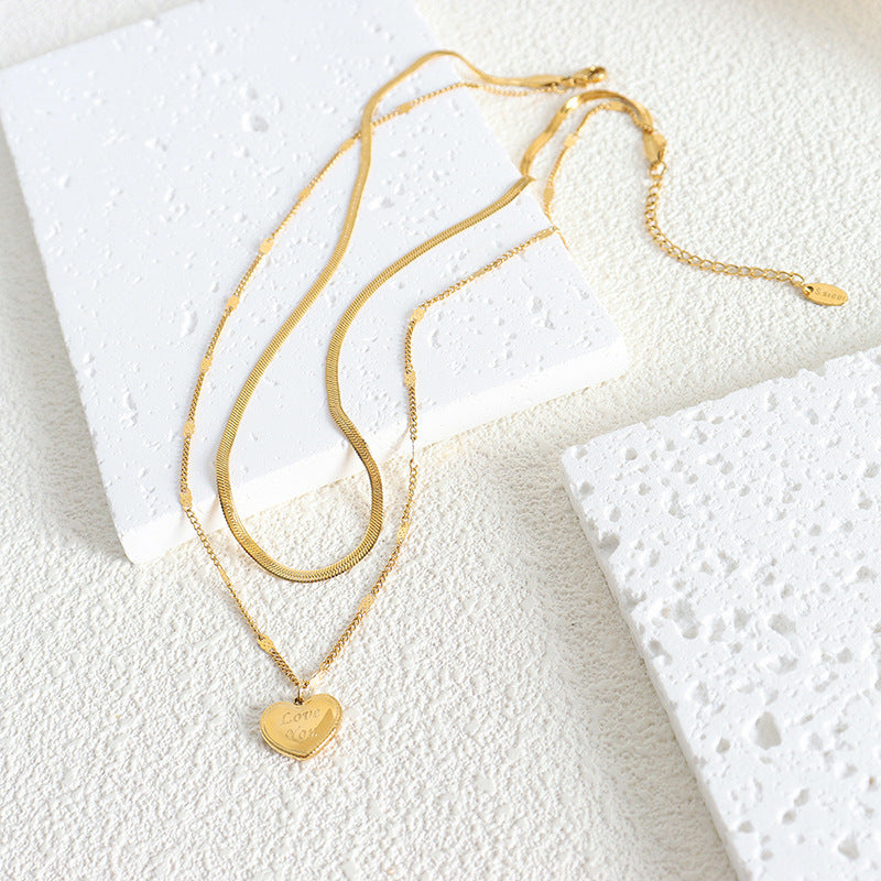 Modische Retro-Liebesherz-Halskette „LOVE YOU“ aus 18 Karat vergoldetem Edelstahl mit Klingenketten-Design