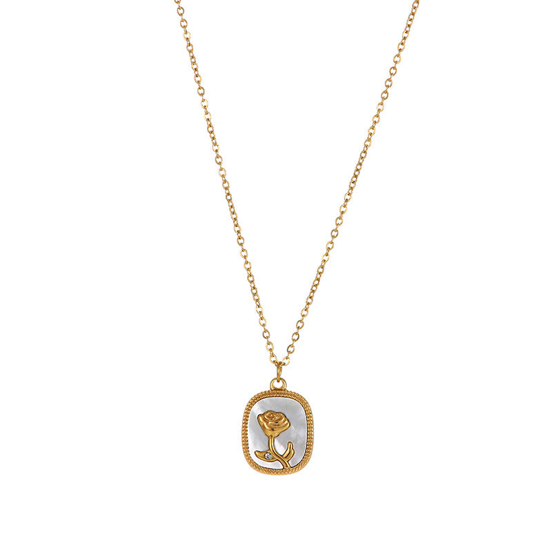 Exquisite und edle Halskette mit vielseitigem Anhänger im Rosen- und Edelsteindesign