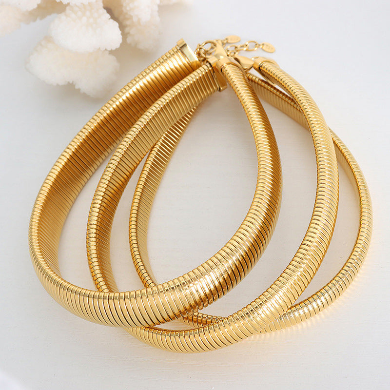 Set aus Halskette und Armband aus 18-Karat vergoldetem Edelstahl mit modischem Fadendesign im Hip-Hop-Stil