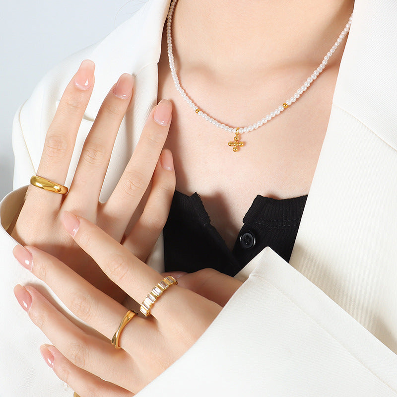 Vielseitige Halskette aus hellem oder dunklen luxuriösen und rundem Perlendesign aus 18 Karat vergoldetem Edelstahl