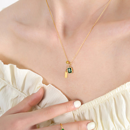 Vielseitige Halskette aus 18-Karat vergoldetem Edelstahl mit exquisiter und edler quadratischer Einlage aus Zirkon und Quaste